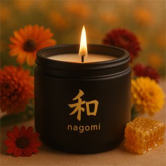 Nagomi Candle - pure coconut-apricot wax